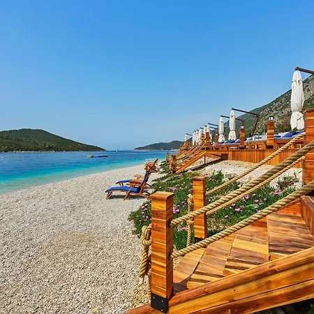 Otel Doria Yacht Club 4*