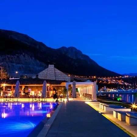 Doria Yacht Club 4*